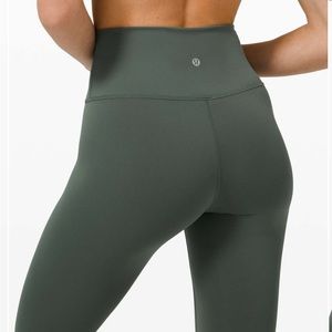 Lululemon Wunder Train High-Rise Crop 23"